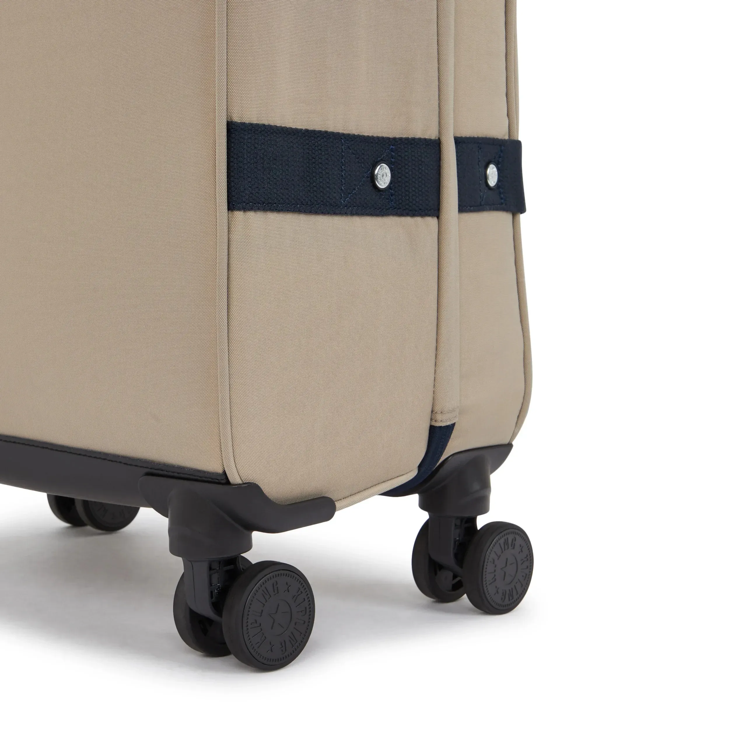 Spontaneous Medium Rolling Luggage